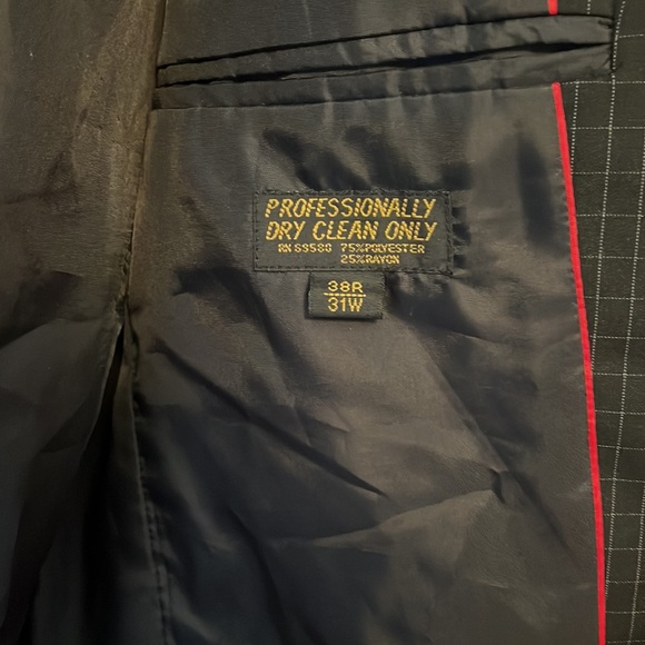 Gianni Vironi Suit - Picture 7 of 10